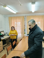 Глава Тобольского округа проверил школы и дороги в Кутарбитском сельском поселении